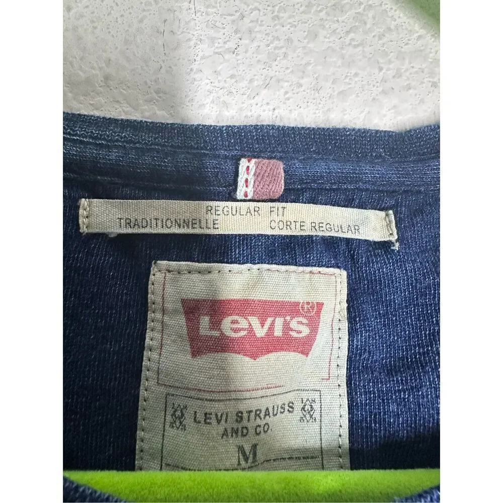 Levi's Strauss & CO Men Crew Neck Blue Shirt Tee Long Sleeve Size M Cotton